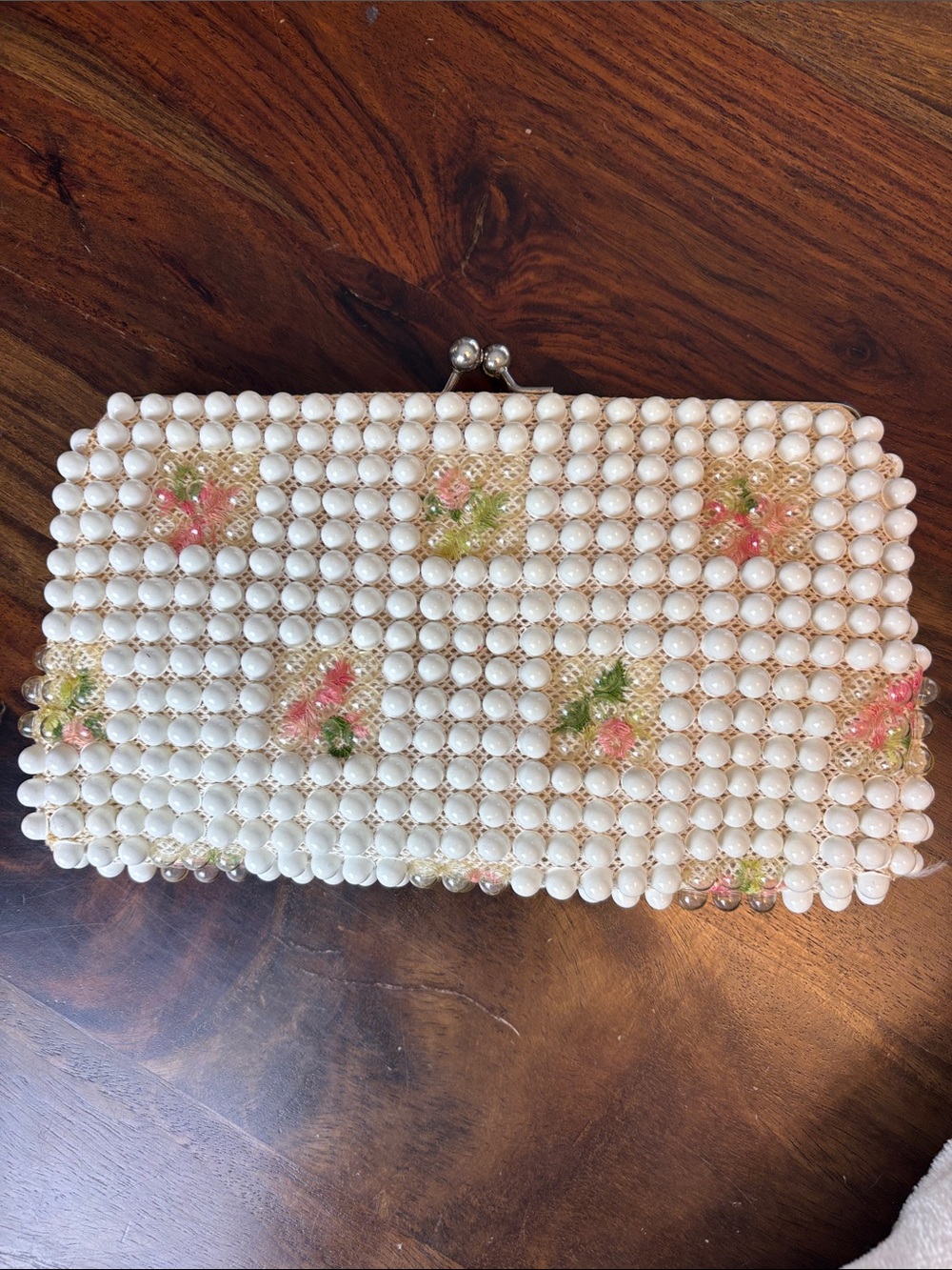 Vintage Grandee Beads Beaded Embroidered Flowers Clutch Purse Kiss-lock 50s